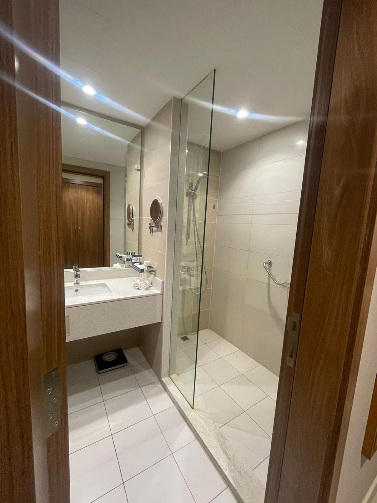 Best Western Plus Buraidah Exterior photo