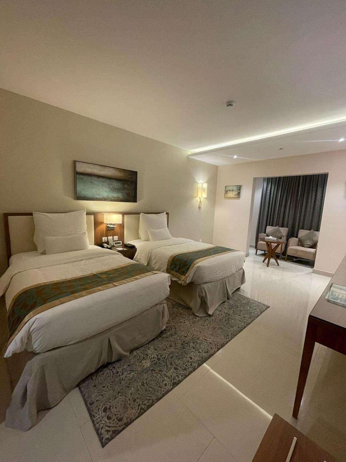 Best Western Plus Buraidah Exterior photo