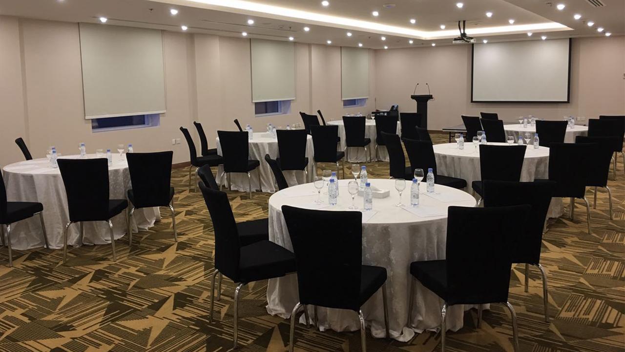 Best Western Plus Buraidah Exterior photo