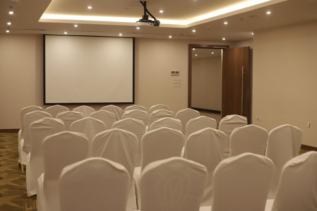 Best Western Plus Buraidah Exterior photo